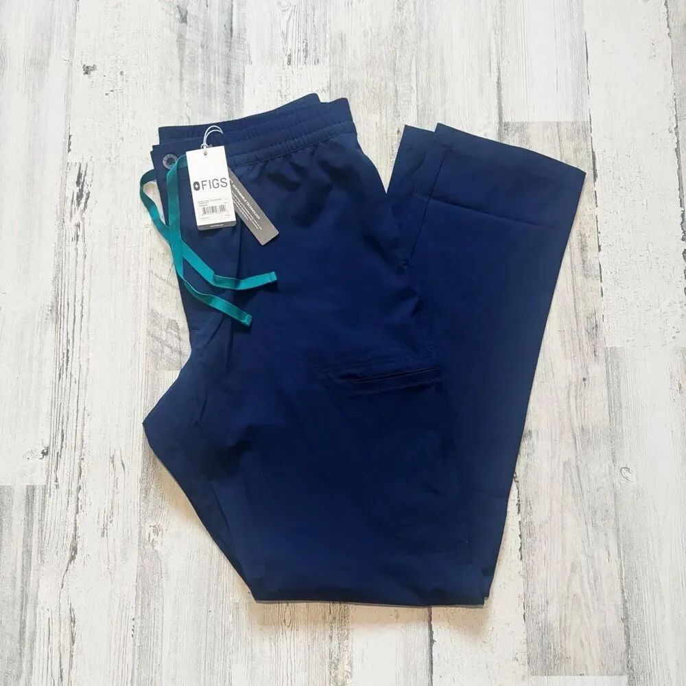 NWT Figs Pisco Fionlite slim pocket scrub pants in size large